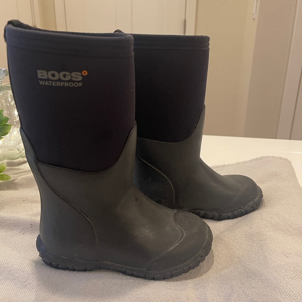 Boggs waterproof rain boot